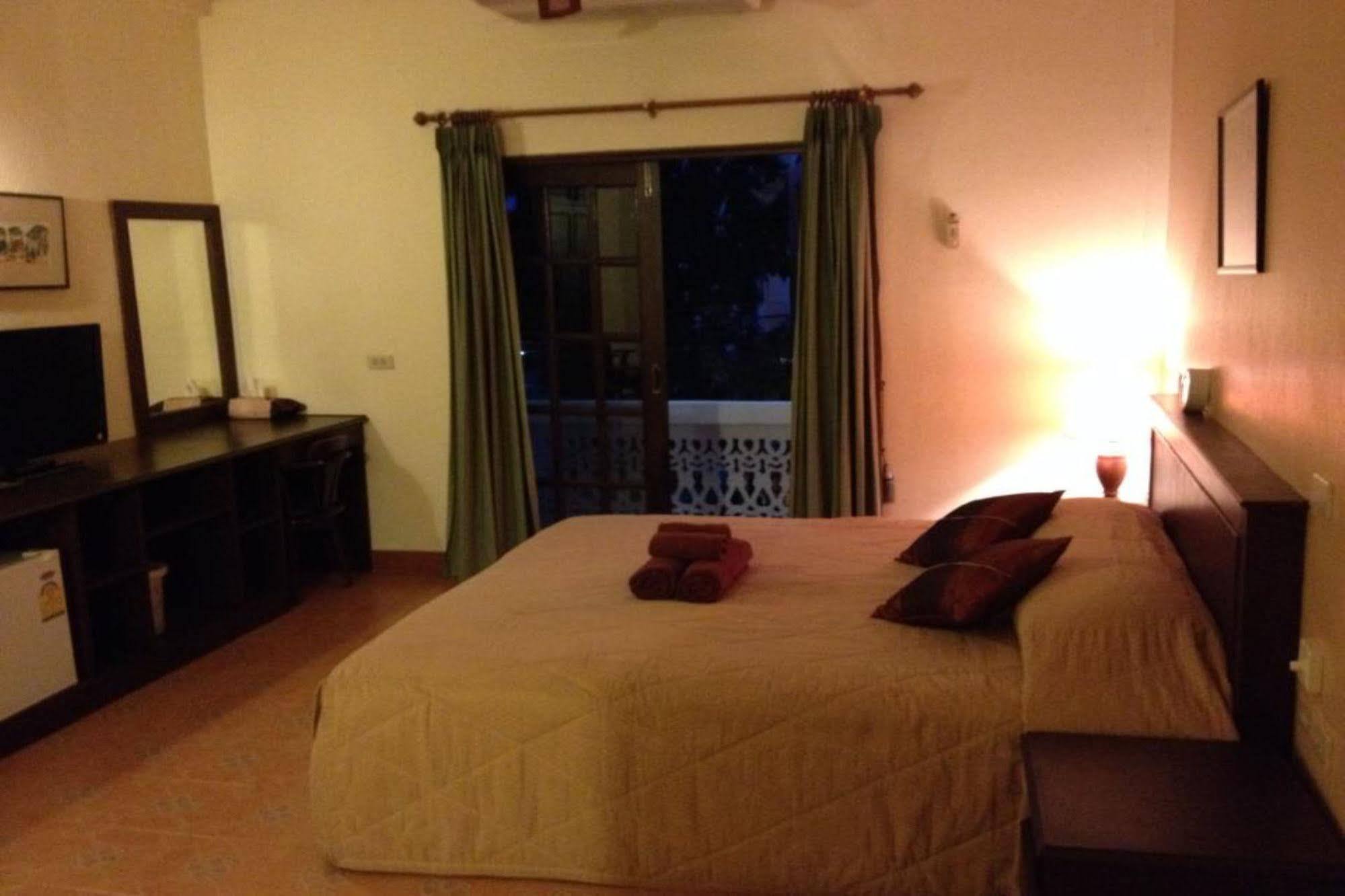 Bon Ca Va Otel Chiang Mai Dış mekan fotoğraf