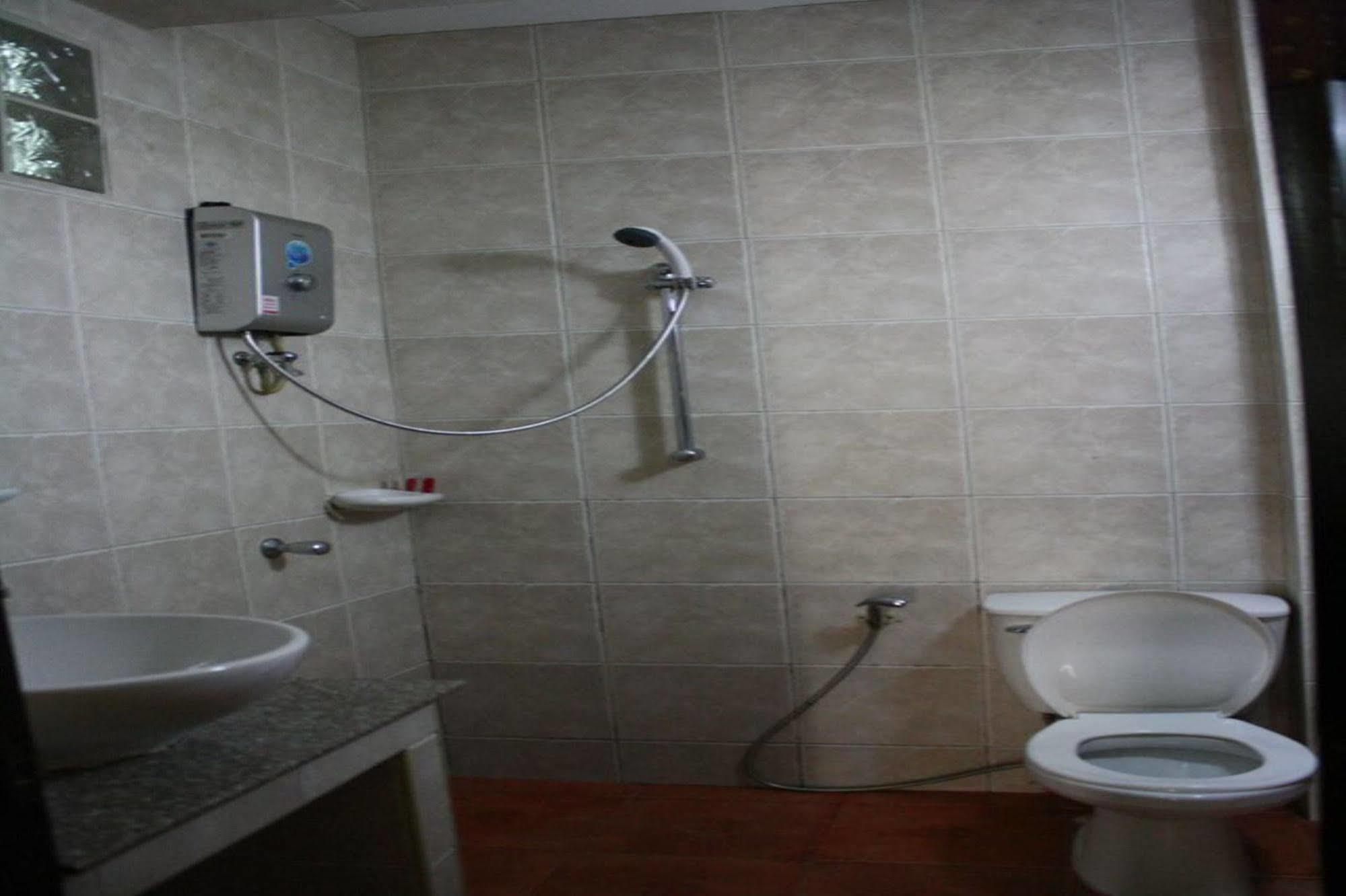 Bon Ca Va Otel Chiang Mai Dış mekan fotoğraf