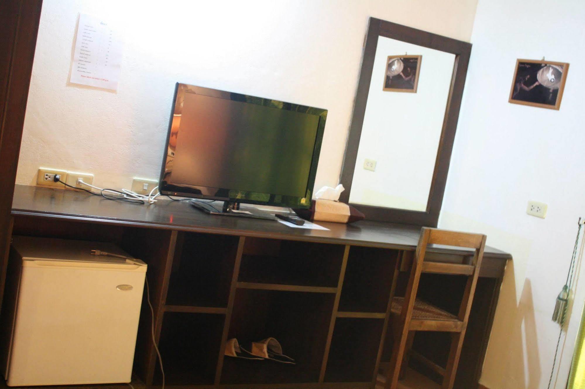 Bon Ca Va Otel Chiang Mai Dış mekan fotoğraf